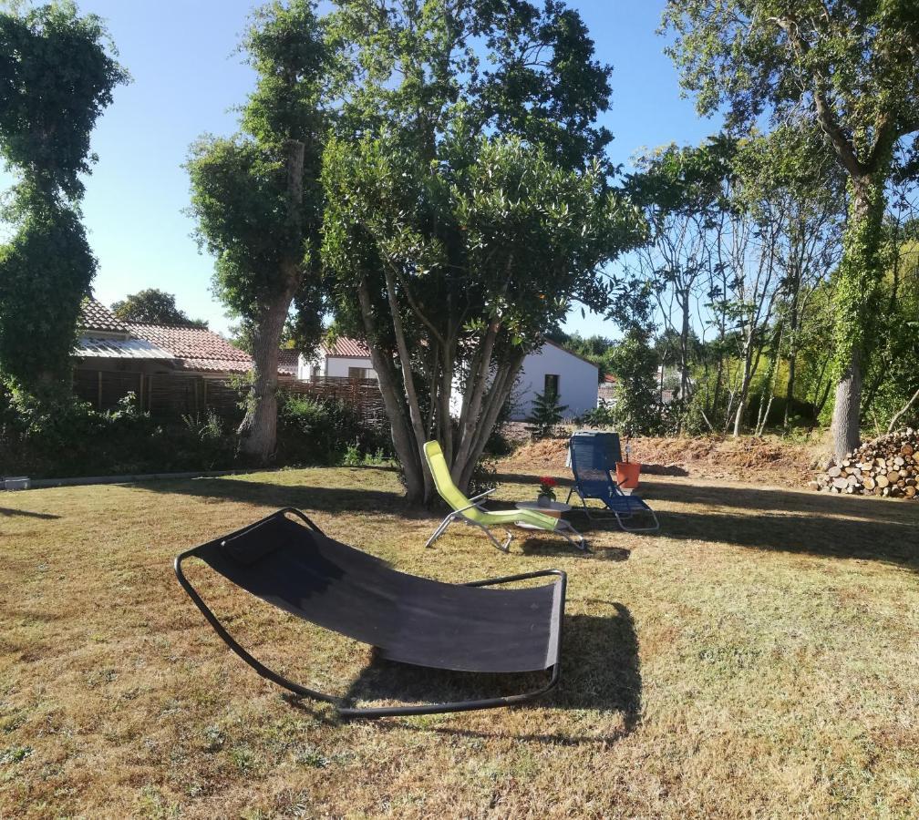 Charmante Petite Dependance Apartment Soullans